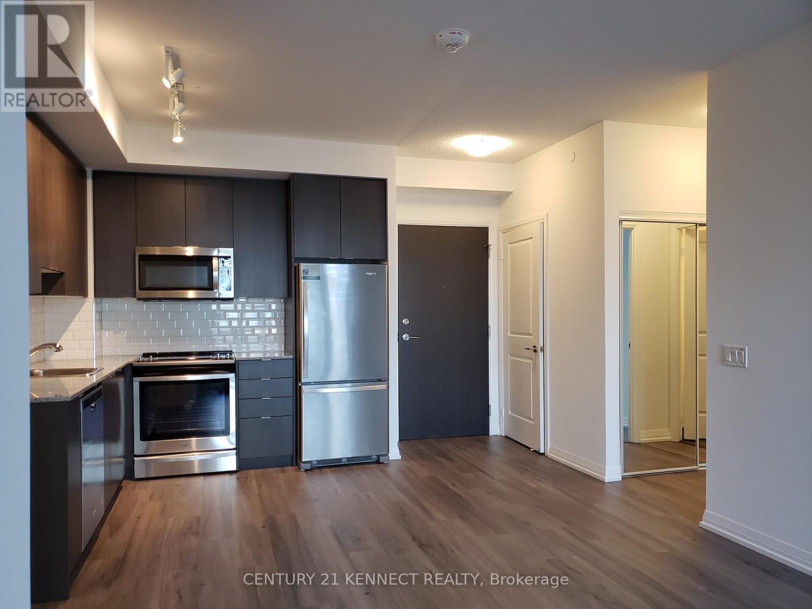 269 60 Ann Oreilly Rd, Toronto, ON M2J 0C8