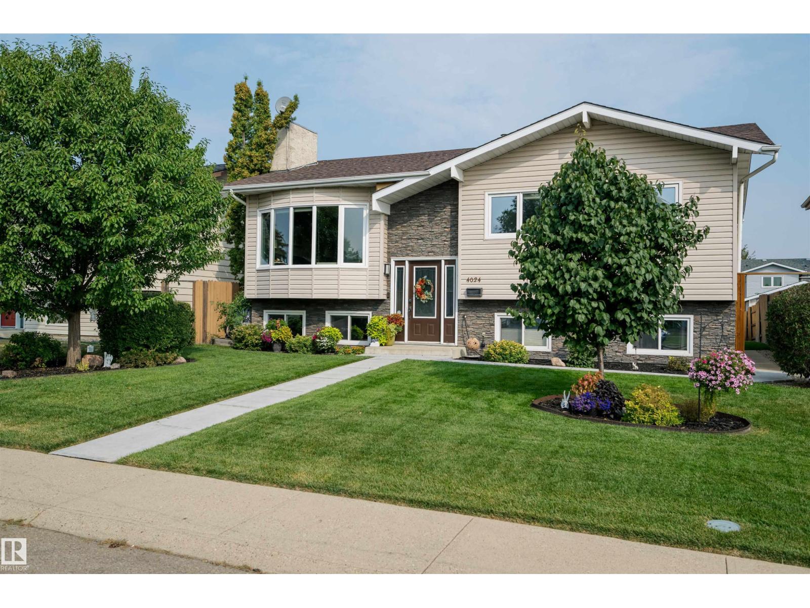 19 Av Nw Unit 4024, Edmonton, AB T6L 3M7