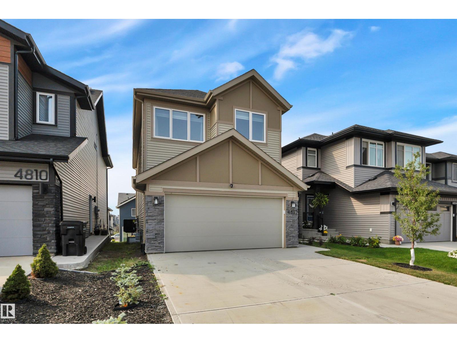 4812 Kinney Rd SW, Edmonton, AB T6W 5G2