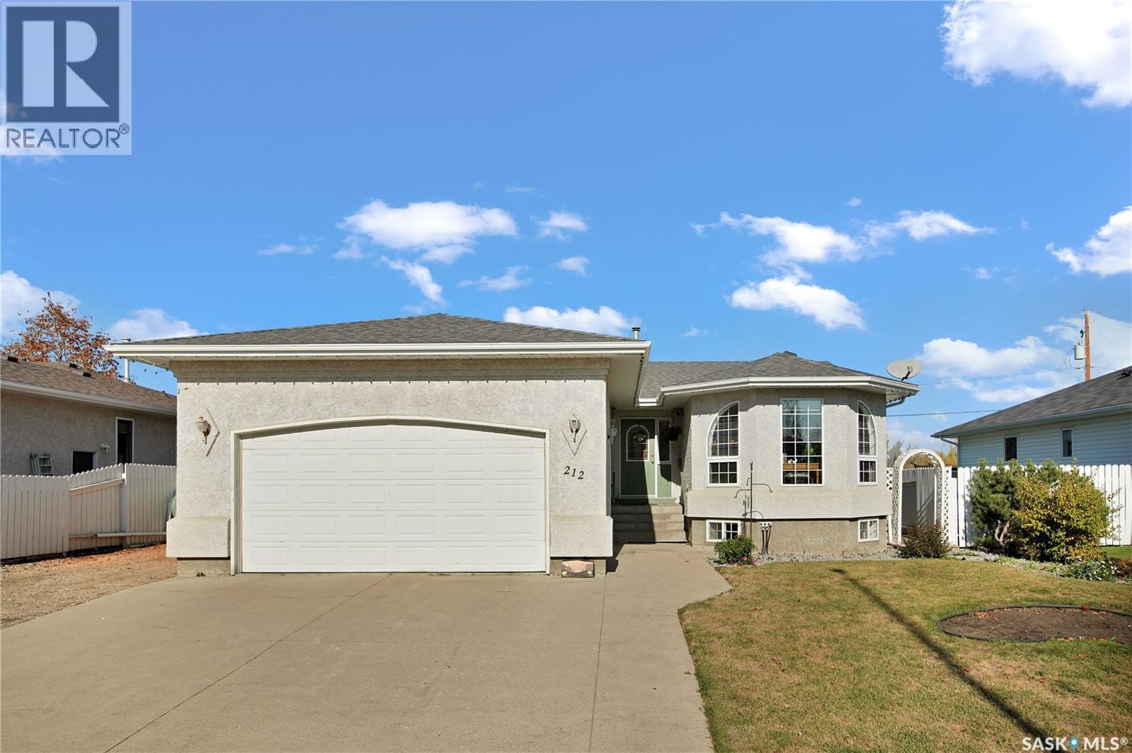 212 Willow Dr, Osler, SK S0K 3A0