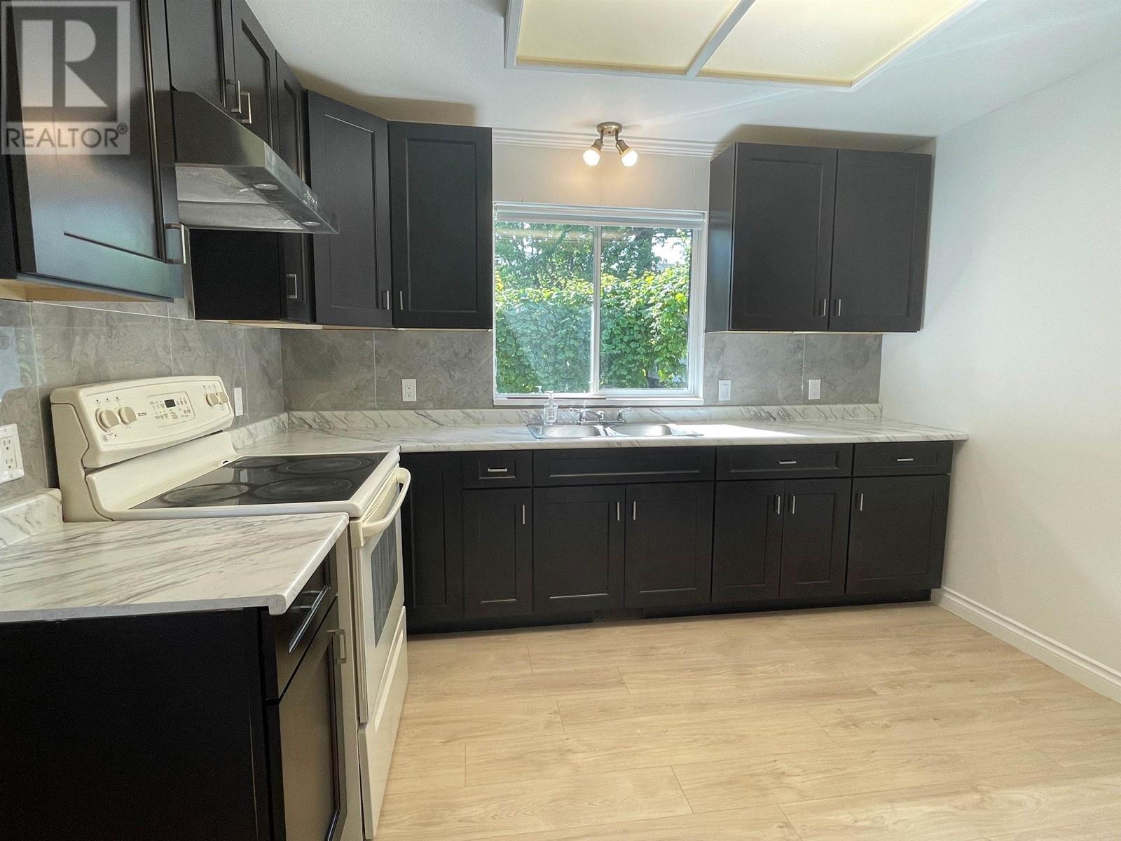 10071 Deagle Rd, Richmond, BC V7A 1R3