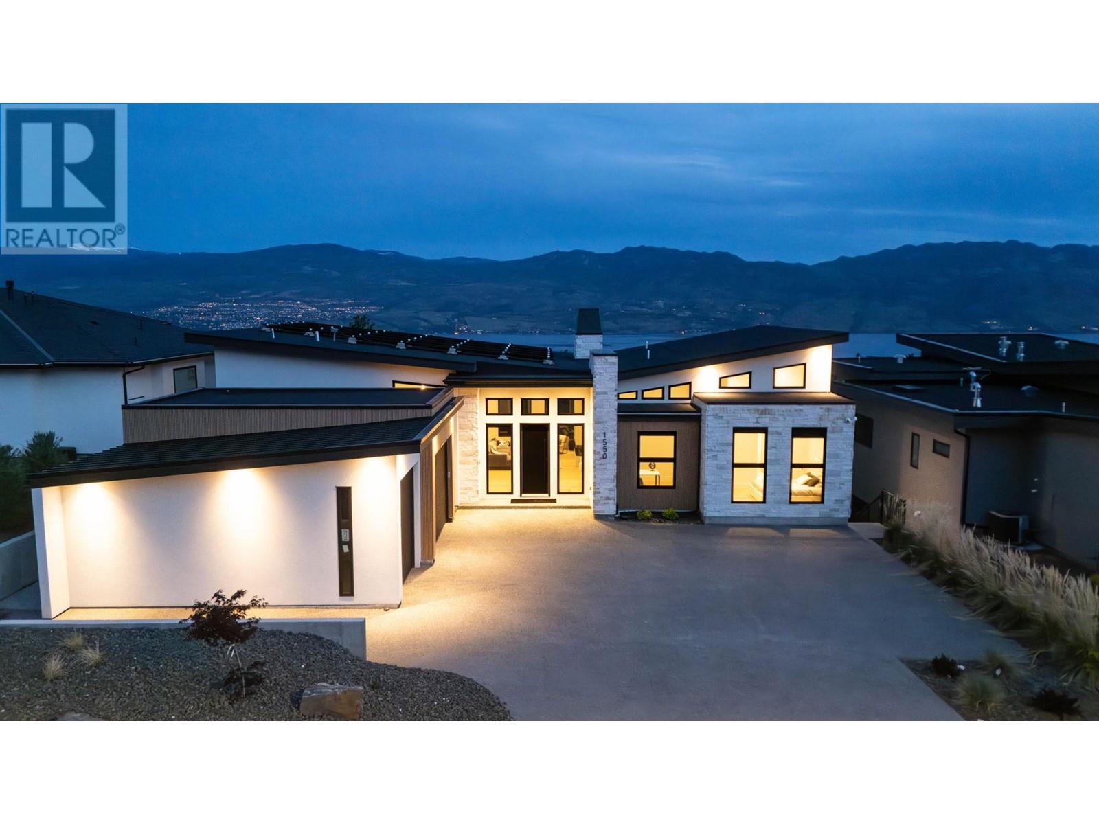 1550 Viognier Dr, West Kelowna, BC V4T 3B5