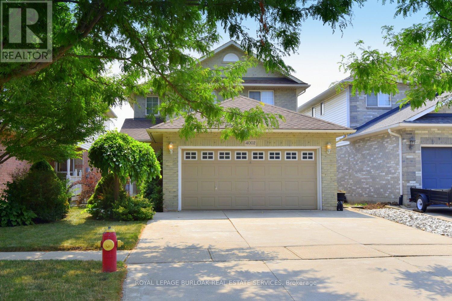 4002 Jarvis Cres, Burlington, ON L7M 4K1