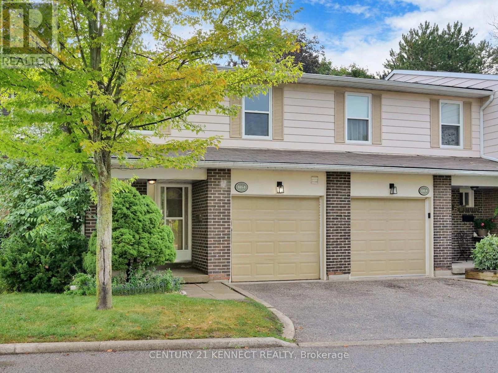 8 105 Carlton Rd, Markham, ON L3R 2K9