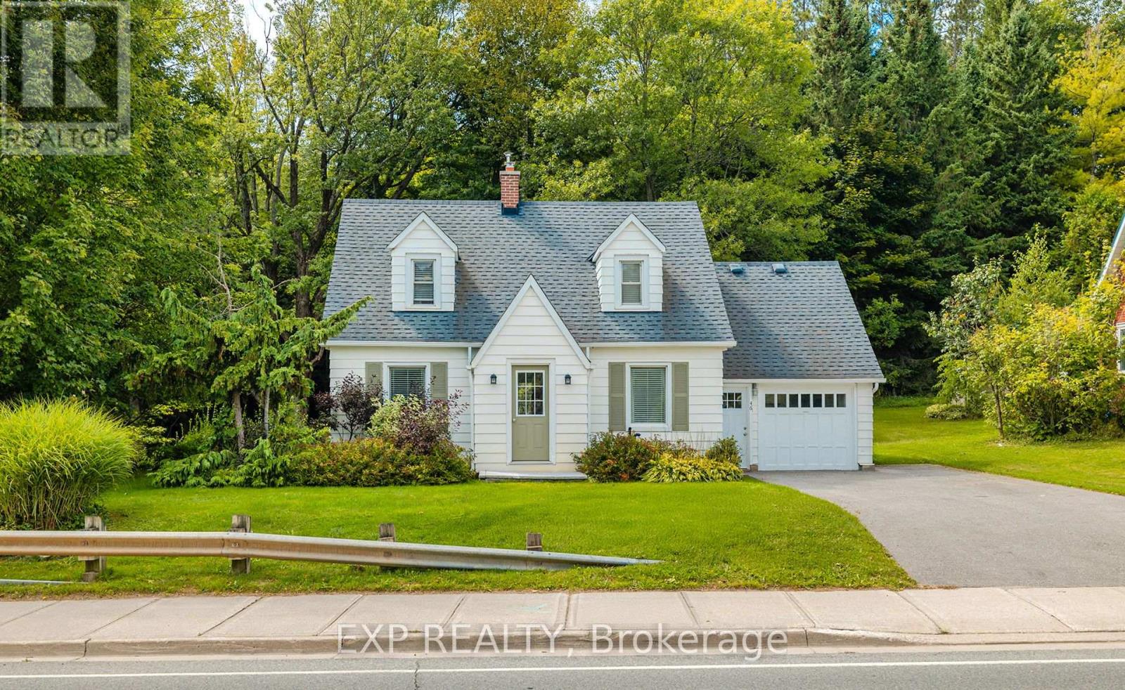 46 Sydenham St S, Grey Highlands, ON N0C 1E0