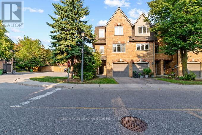 15 6400 Lawrence Ave E, Toronto, ON M1C 5C6