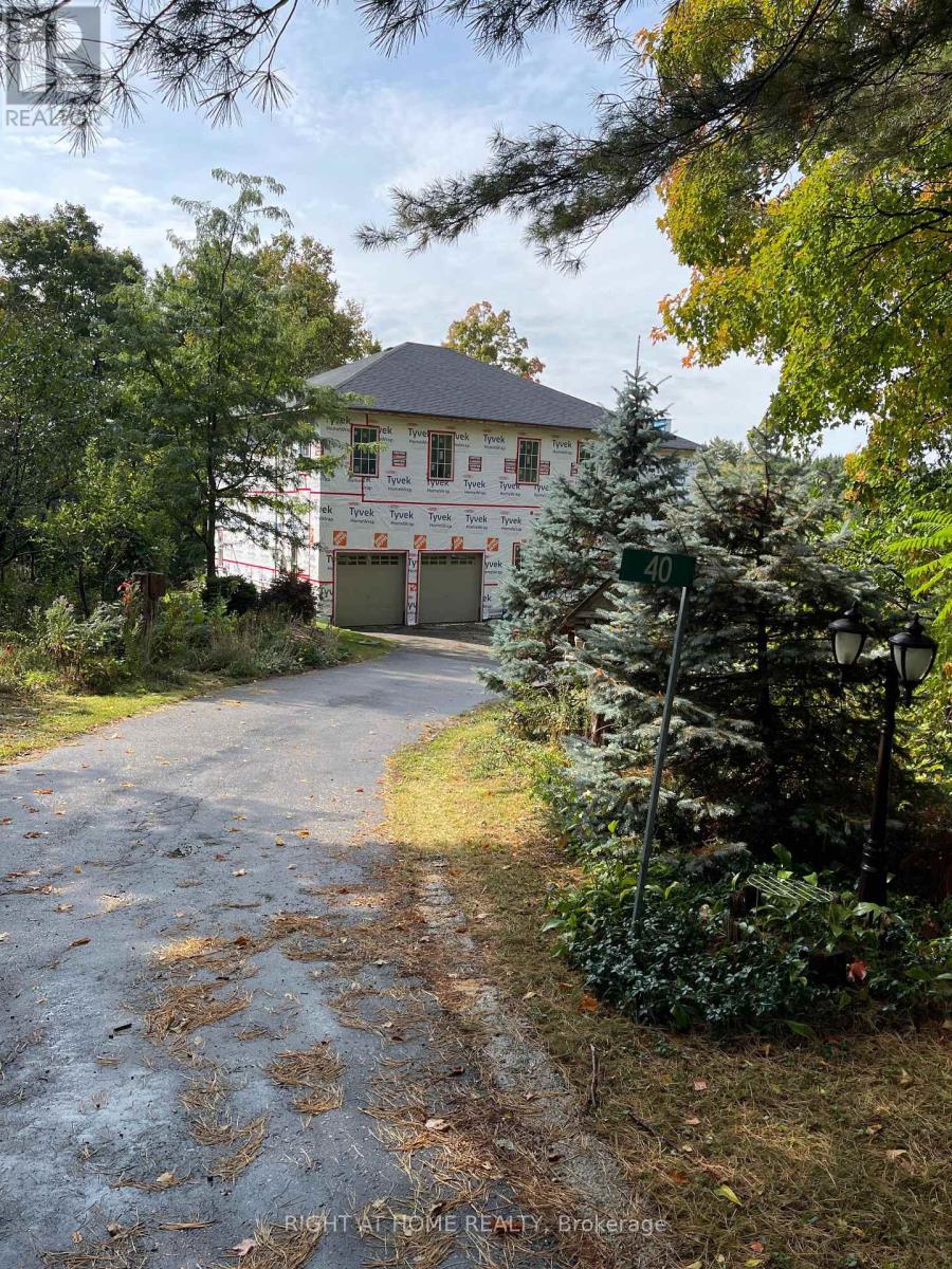 40 Old Church Rd, King, ON L7B 1K4