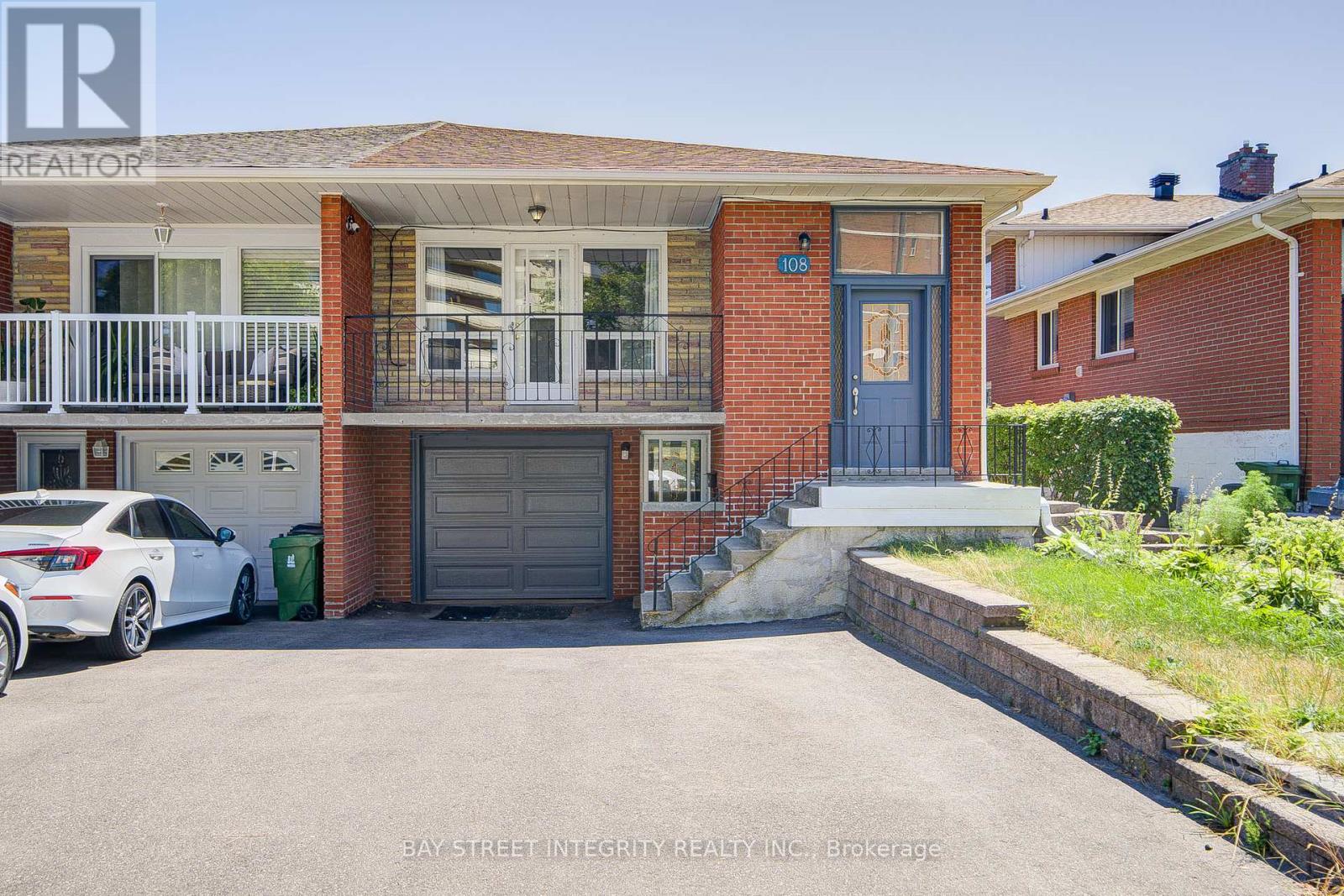 108 Bowhill Cres, Toronto, ON M2J 3S2