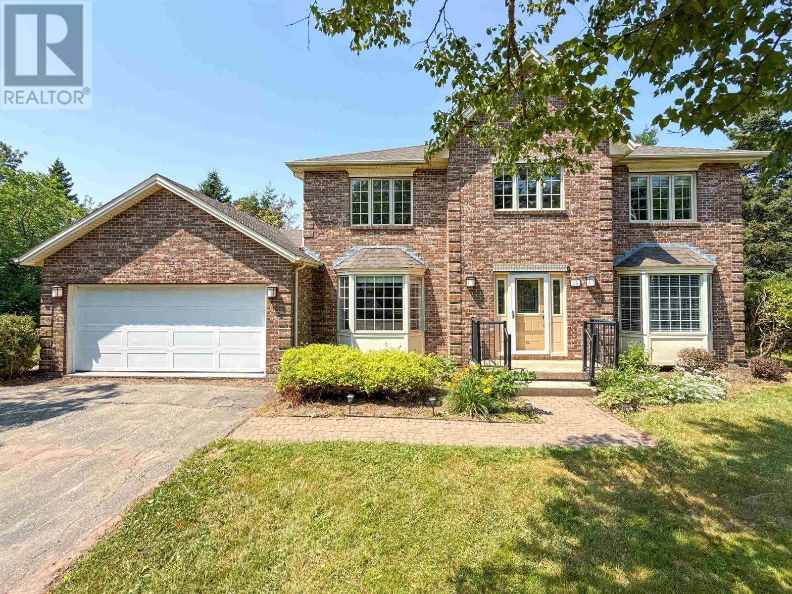 15 Carr Ct, Charlottetown, PE C1E 1W6