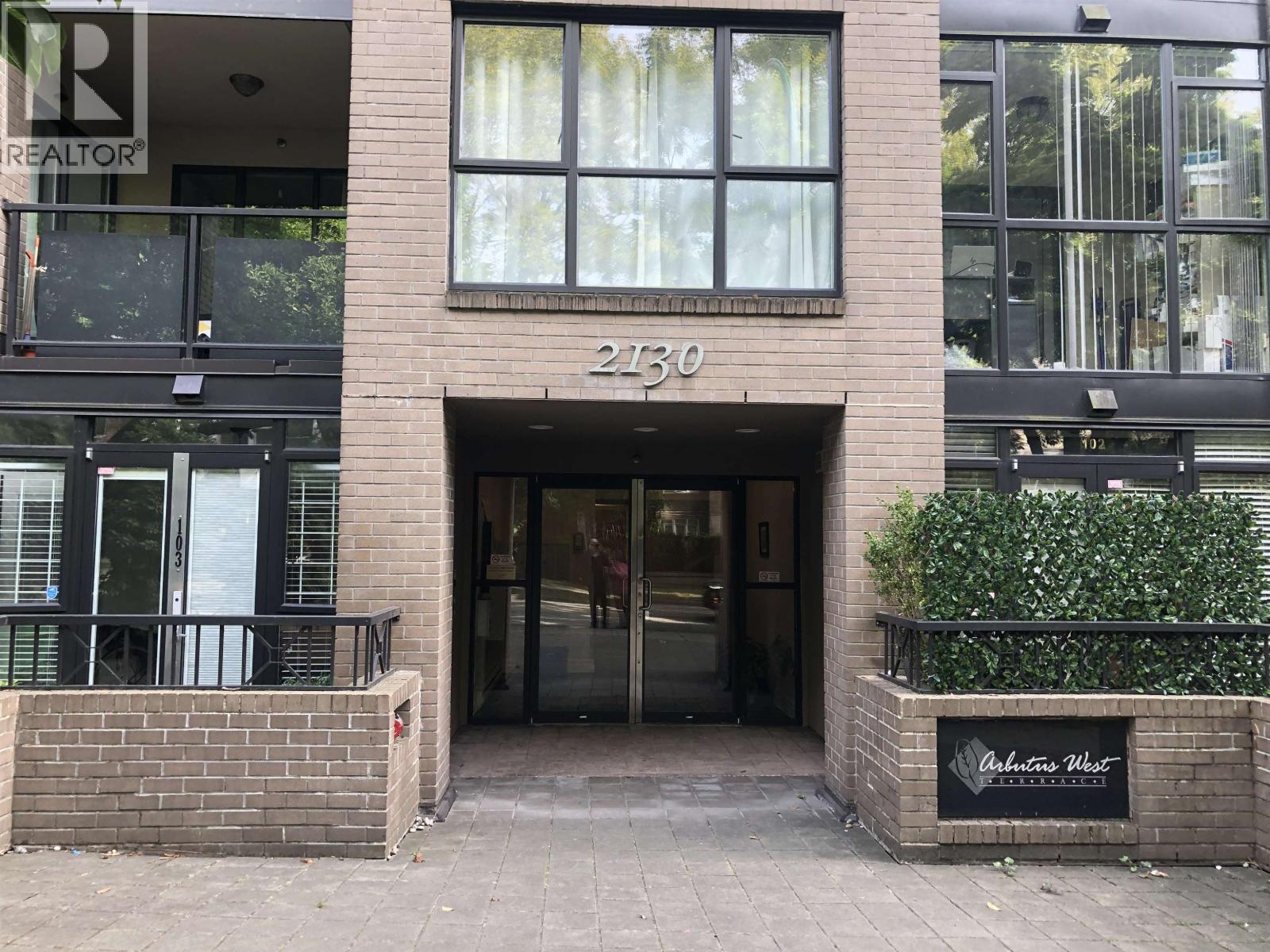 2130 W 12th Avenue Unit 105, Vancouver, BC V6K 2N2