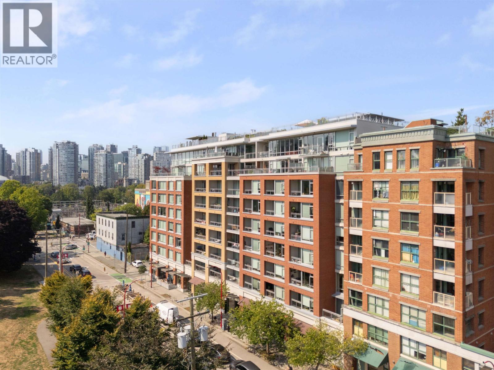 221 Union Street Unit 903, Vancouver, BC V6A 0B4