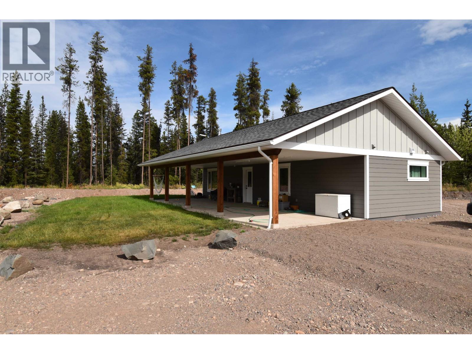 10955 Skillhorn Rd, Telkwa, BC V0J 2X1