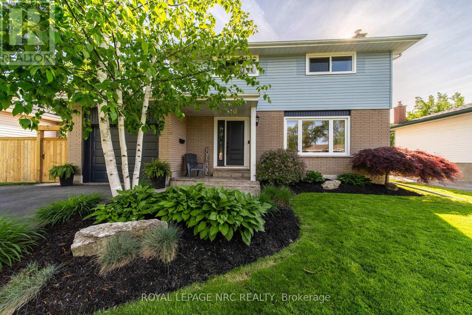 8599 Furlong Ave, Niagara Falls, ON L2G 6W9