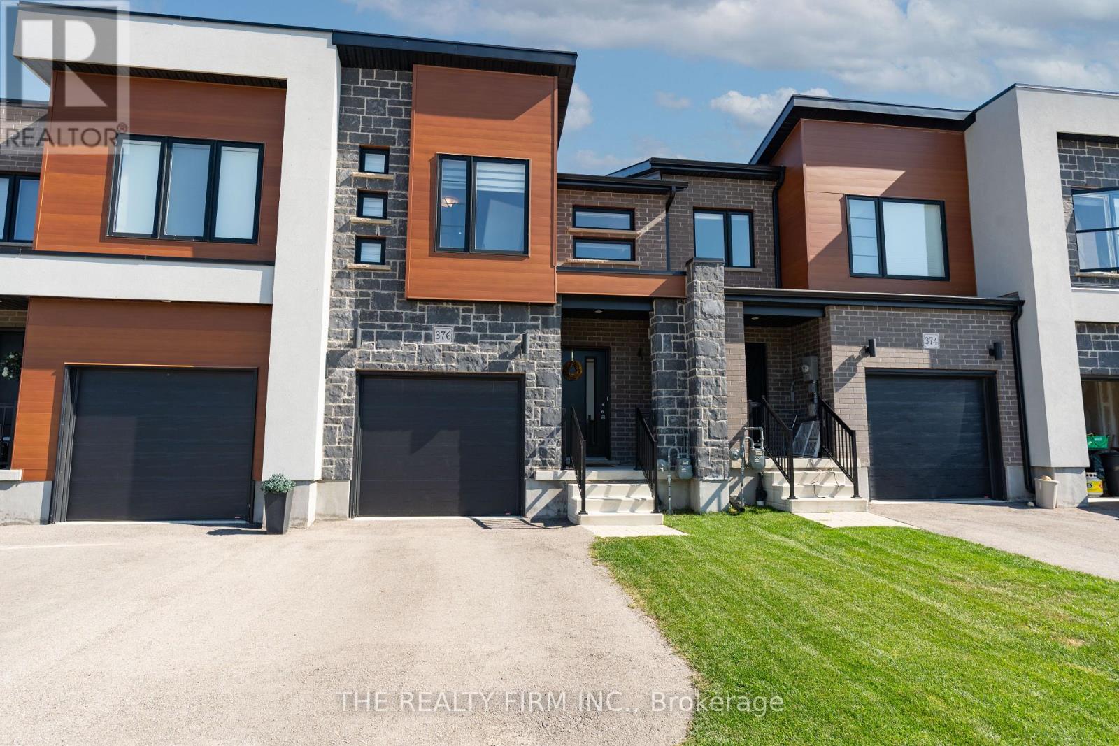 376 Bradshaw Dr, Stratford, ON N5A 0K2
