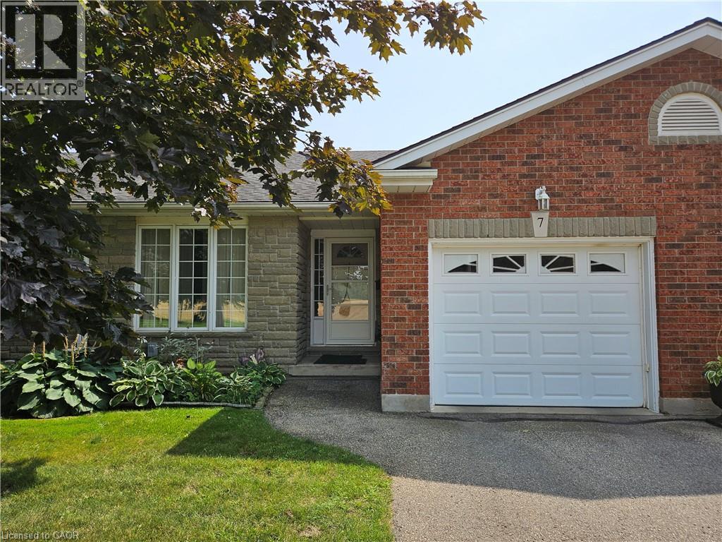 74 Wilson Avenue Unit 7, Delhi, ON N4B 3E7