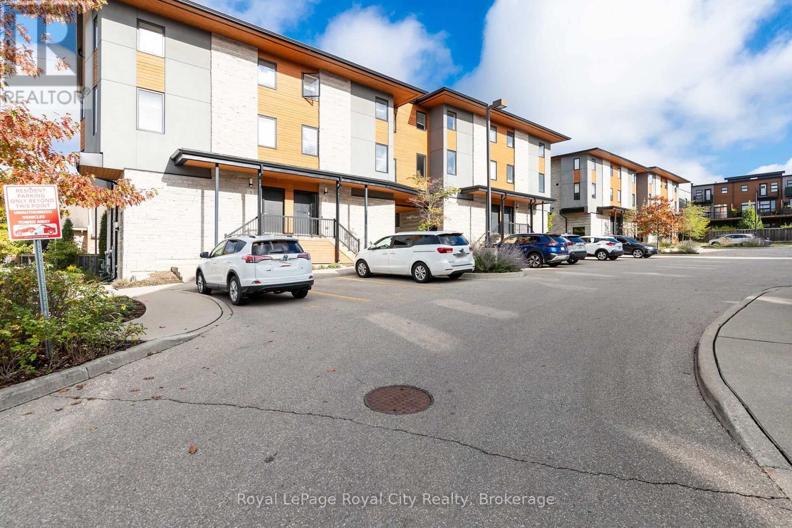 2 32 Arkell Rd, Guelph, ON N1L 1G8