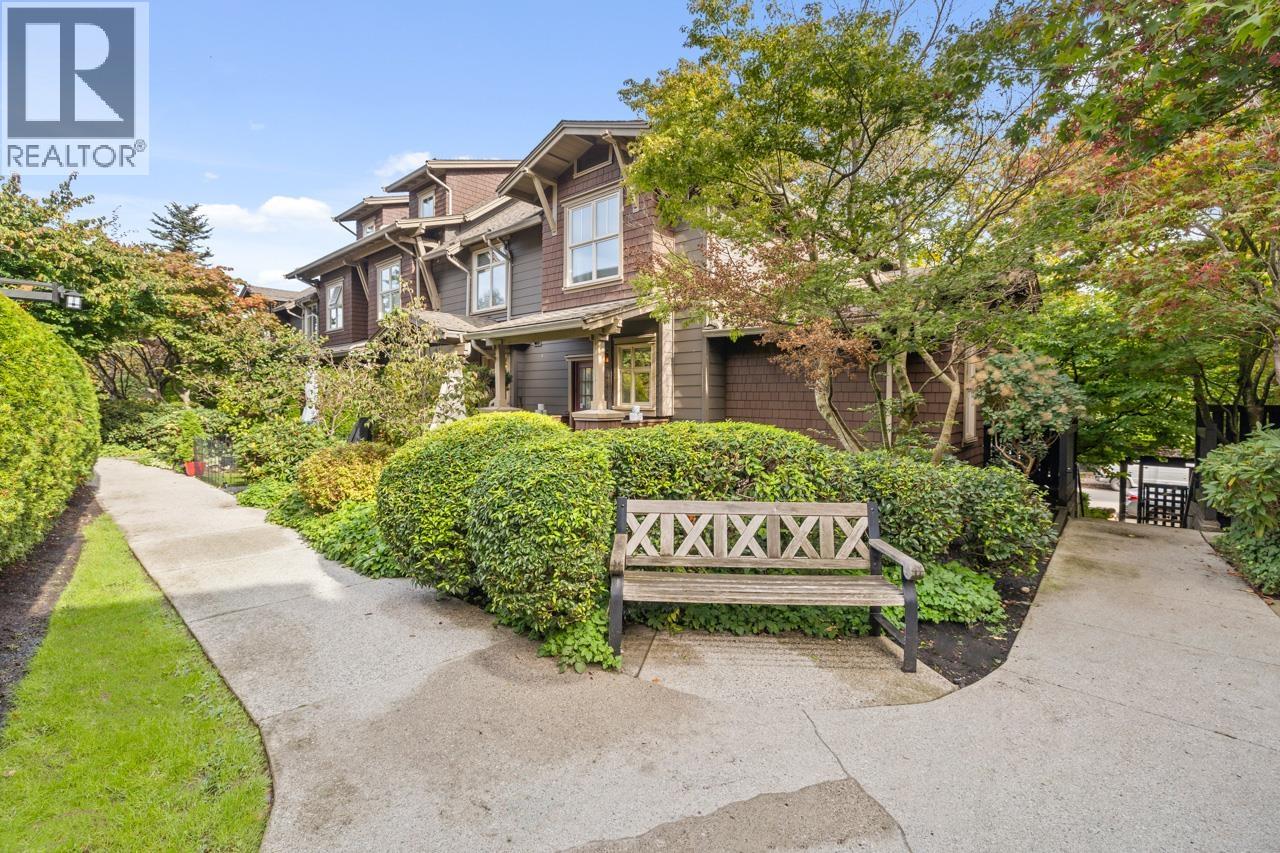 600 Park Crescent Unit 246, New Westminster, BC V3L 5W1