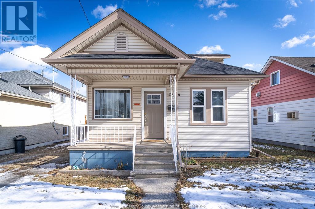 2546 Lloyd George Blvd, Windsor, ON N8T 2T4