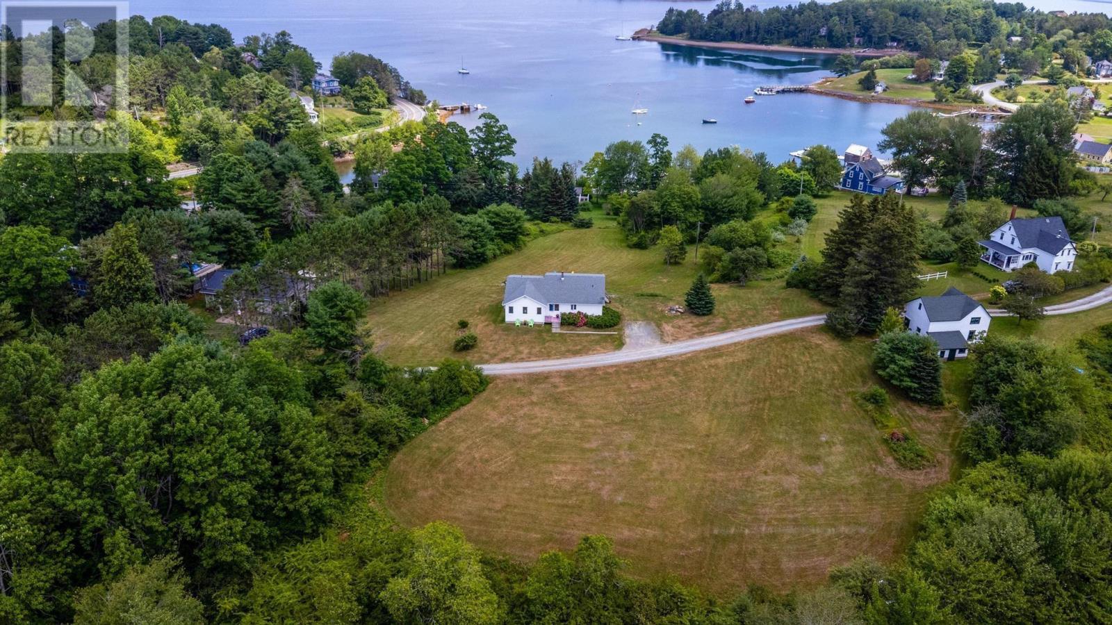 37 Orchard Hts, Maders Cove, NS B0J 2C0