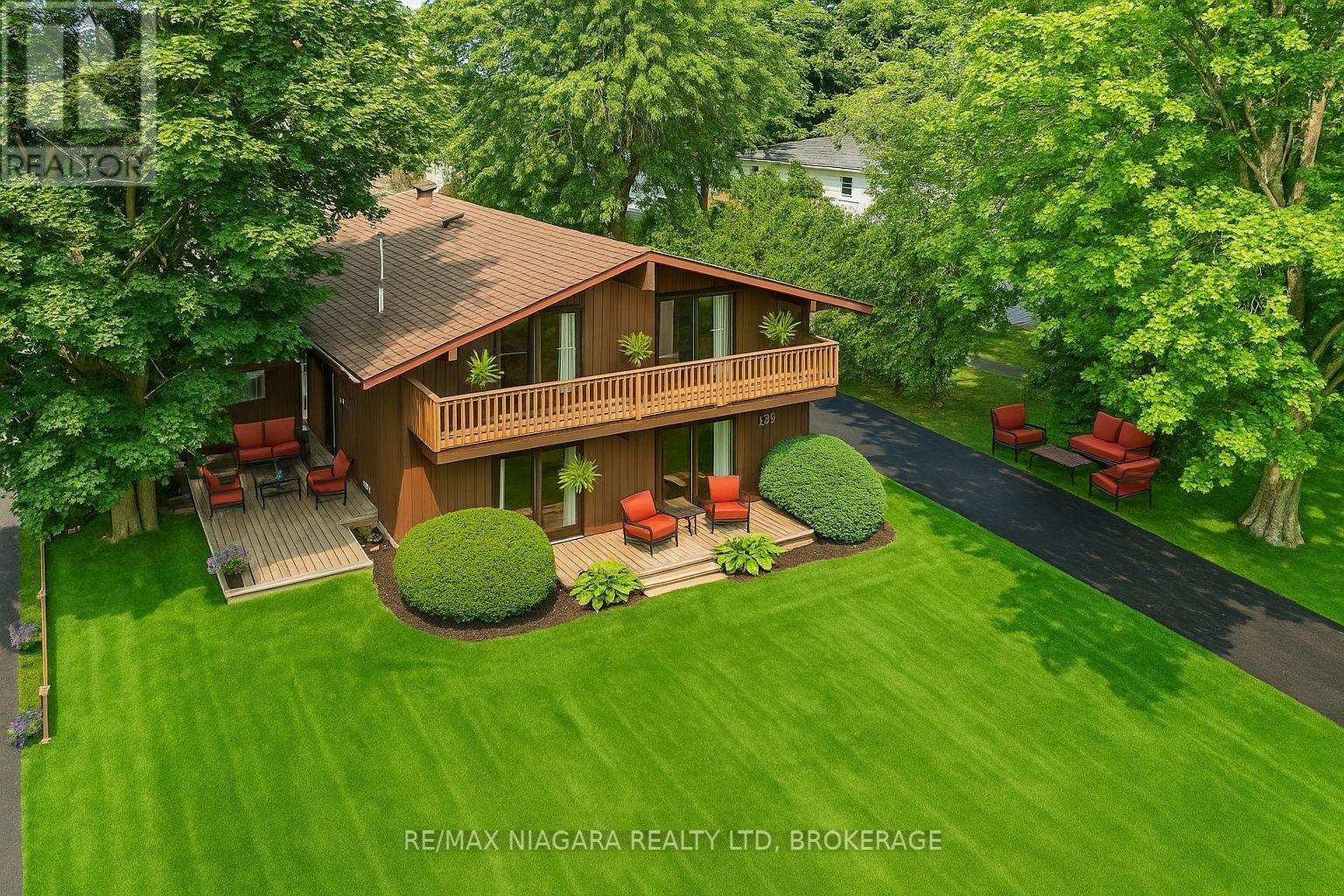 735 Niagara Blvd, Fort Erie, ON L2A 3H3