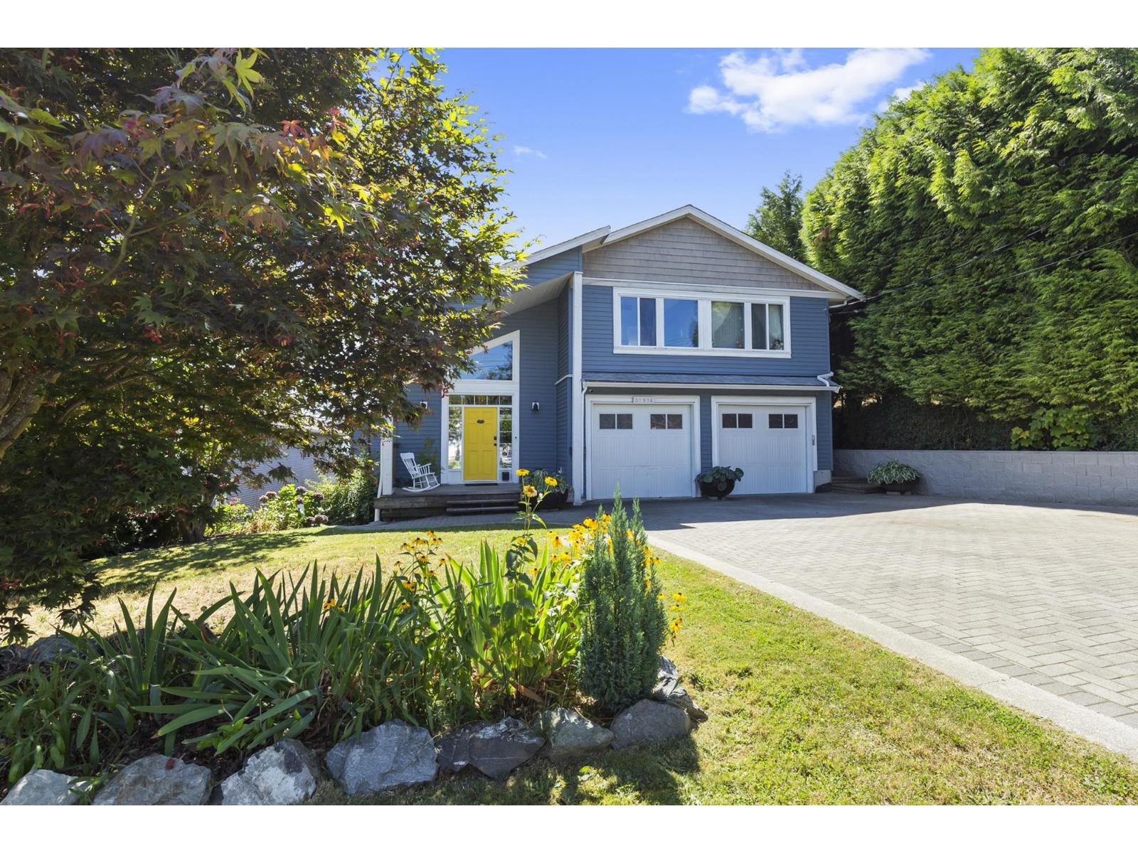 32934 12 Avenue, Mission, BC V2V 2M8