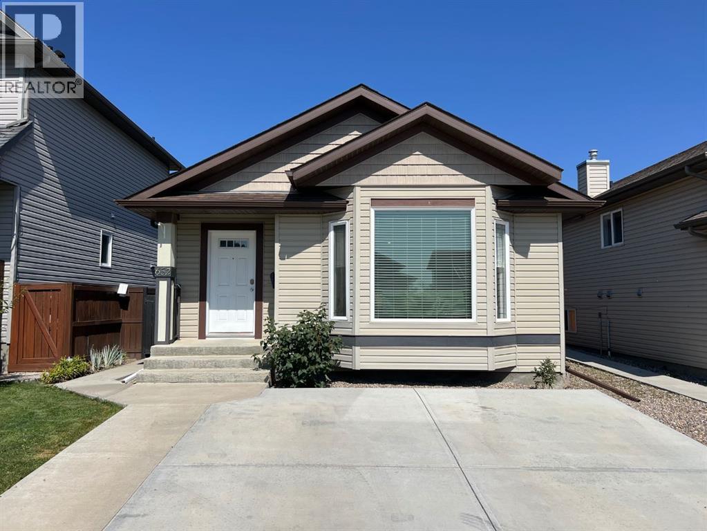 652 Parkside Dr, Coaldale, AB T1M 1R7