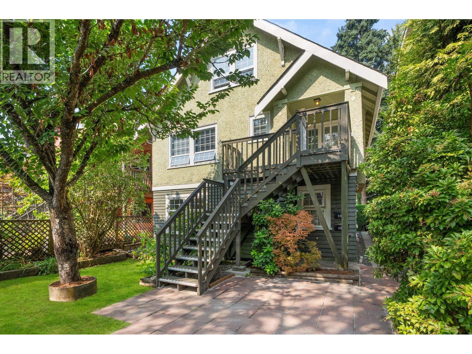 909 W 18th Ave, Vancouver, BC V5Z 1W4