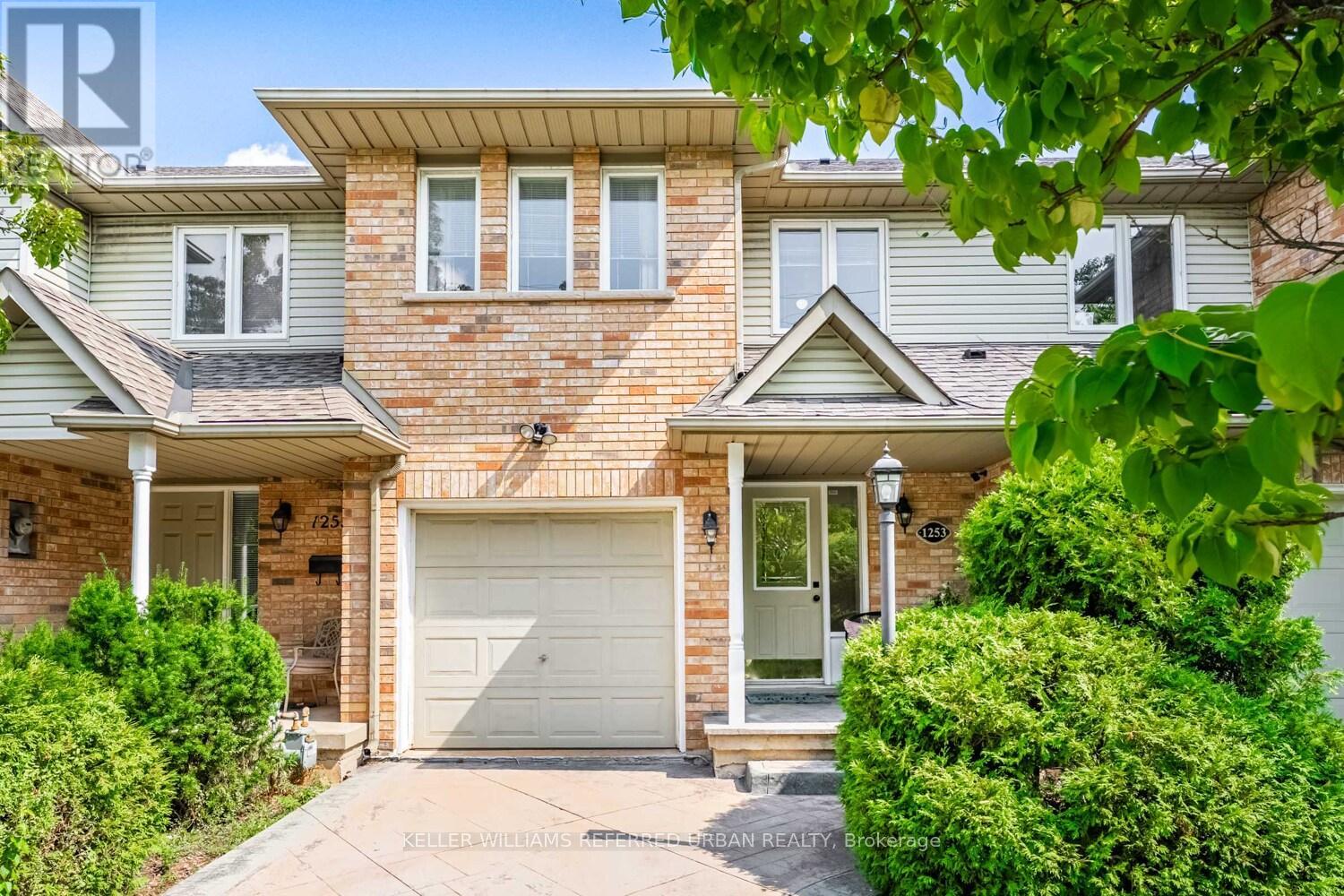 1253 Walkers Line, Burlington, ON L7M 4N8