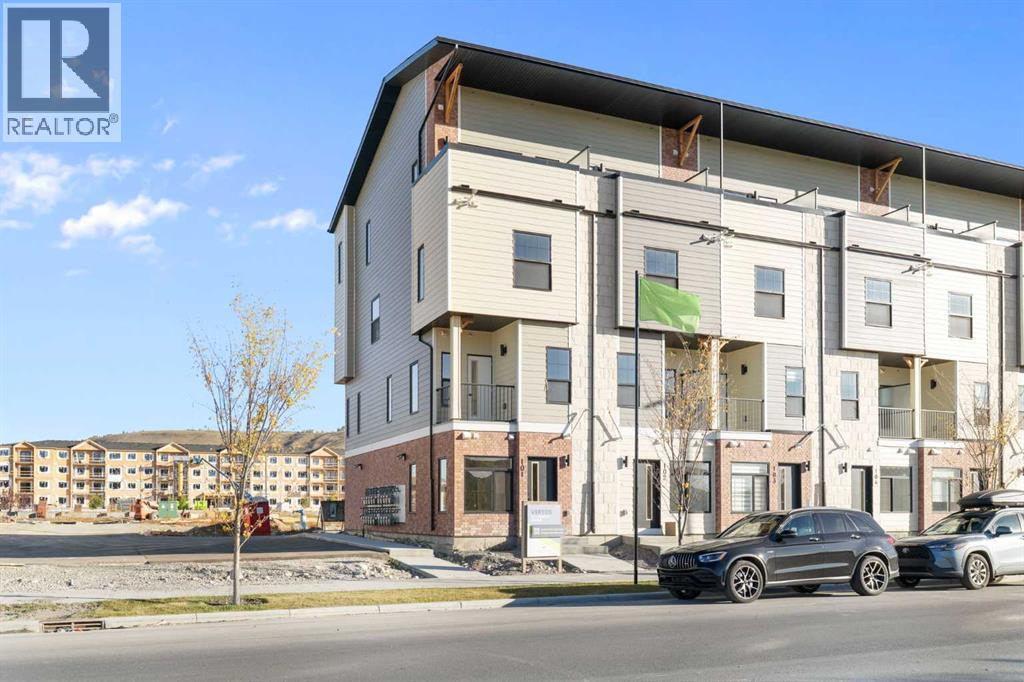 156 Park Street Unit 101, Cochrane, AB T4C 2B8