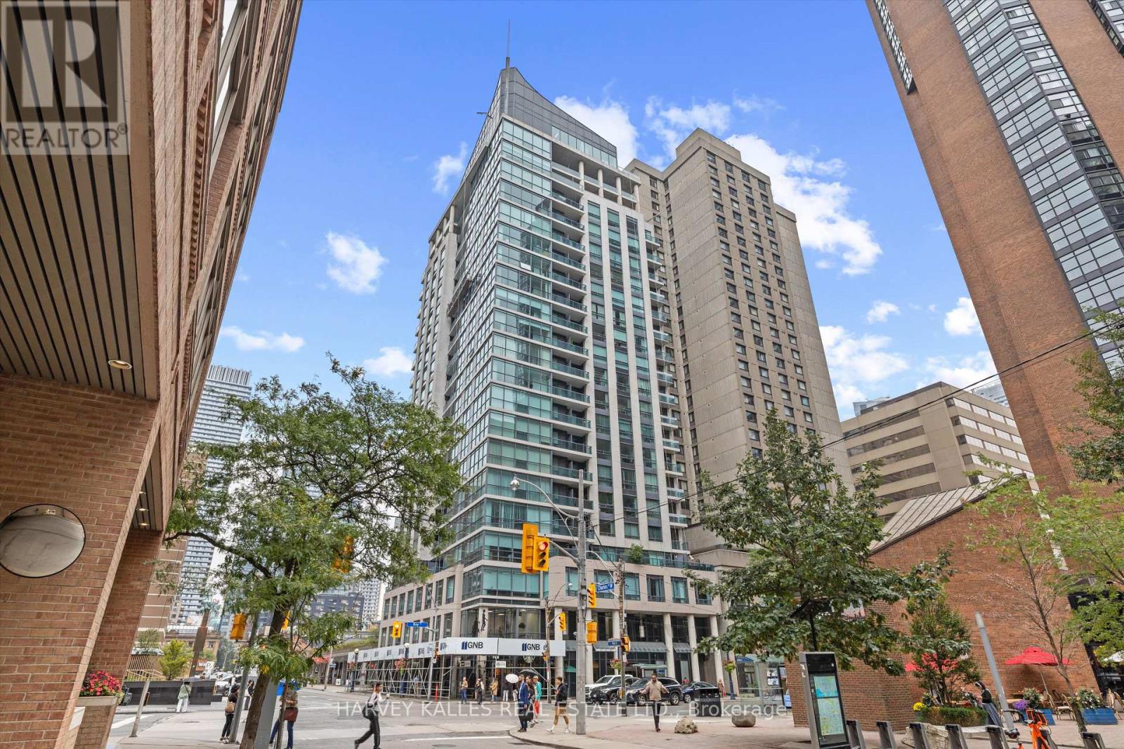 1205 1121 Bay St, Toronto, ON M4Y 2R4