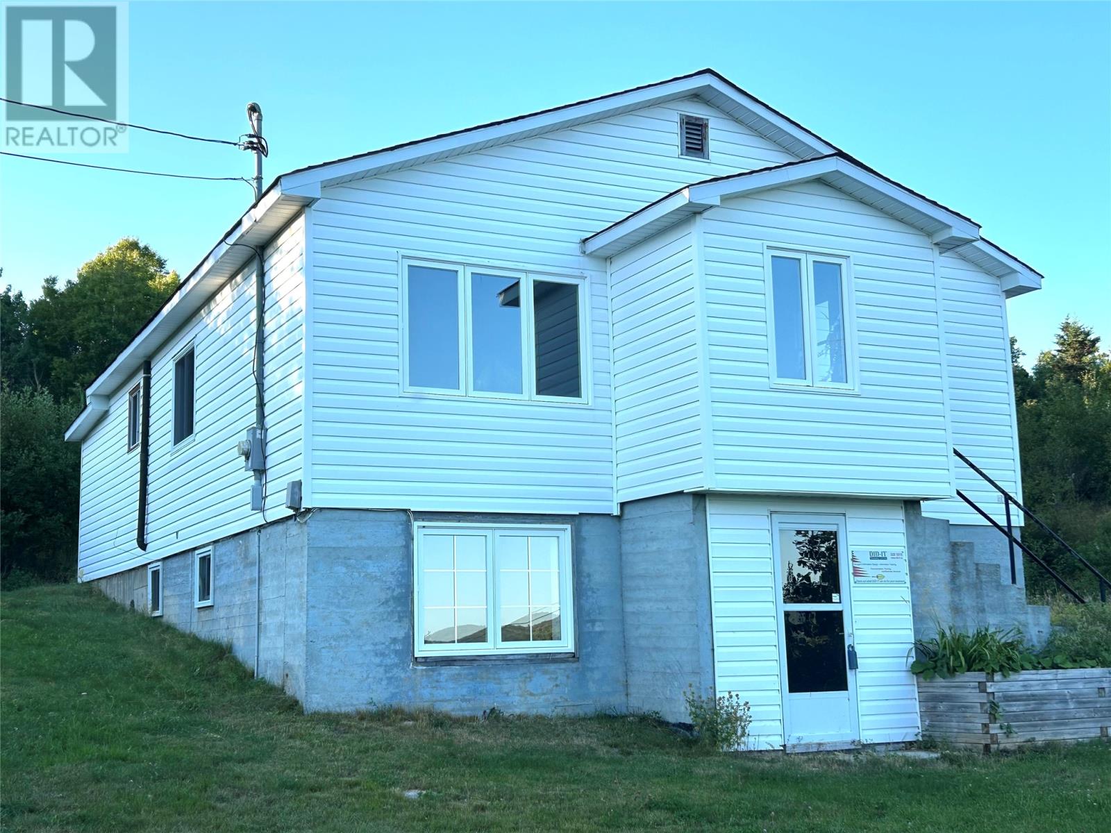 477 Main St N #a, Glovertown, NL A0G 2L0