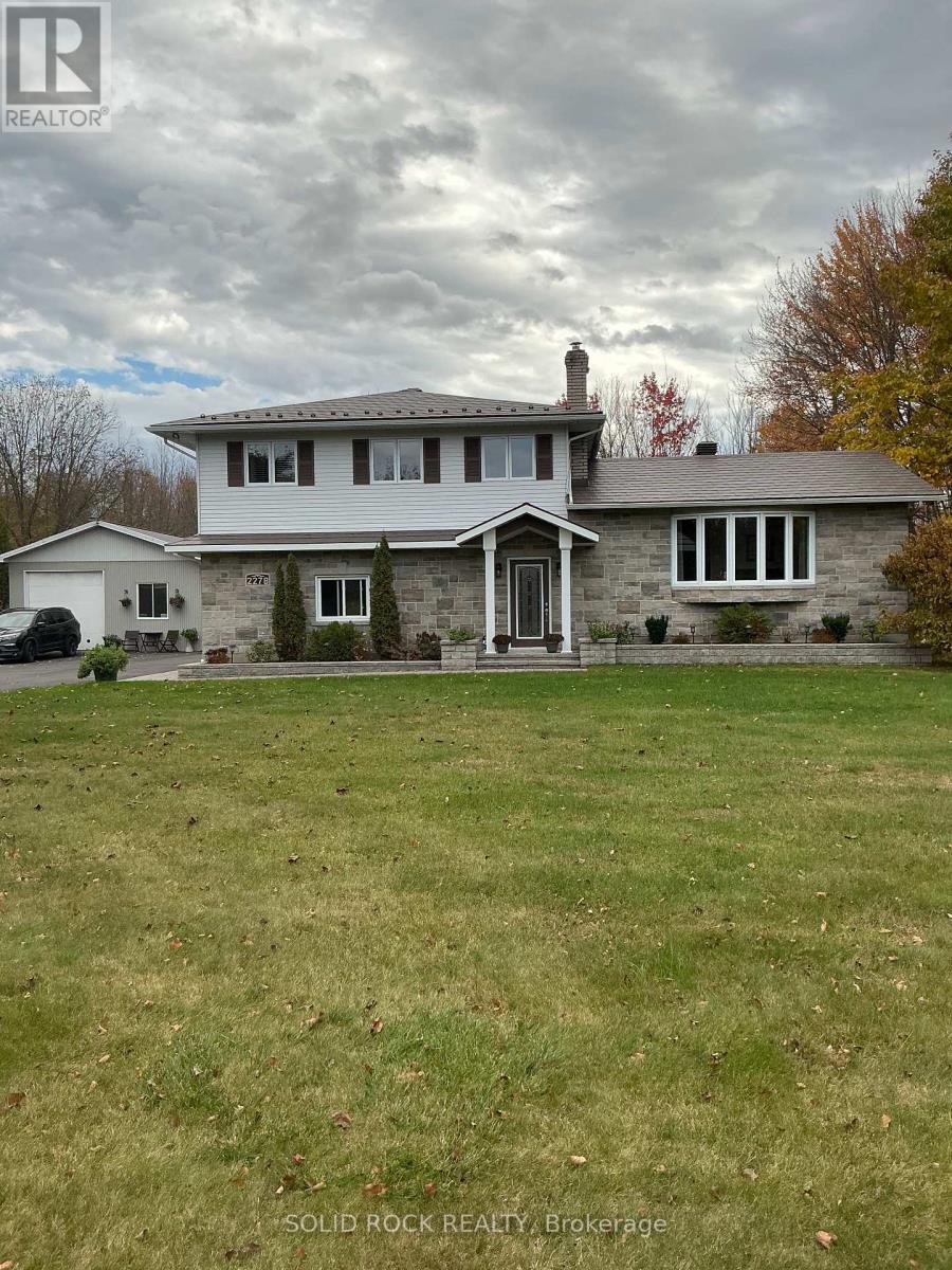 2278 Russland Rd E, Russell, ON K0A 3H0