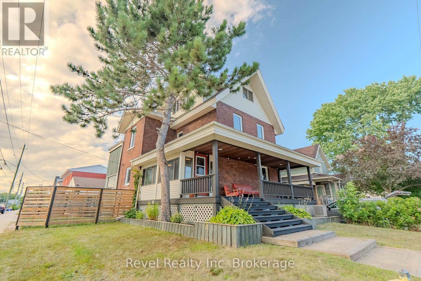 1006 Fraser St, North Bay, ON P1B 3Y1