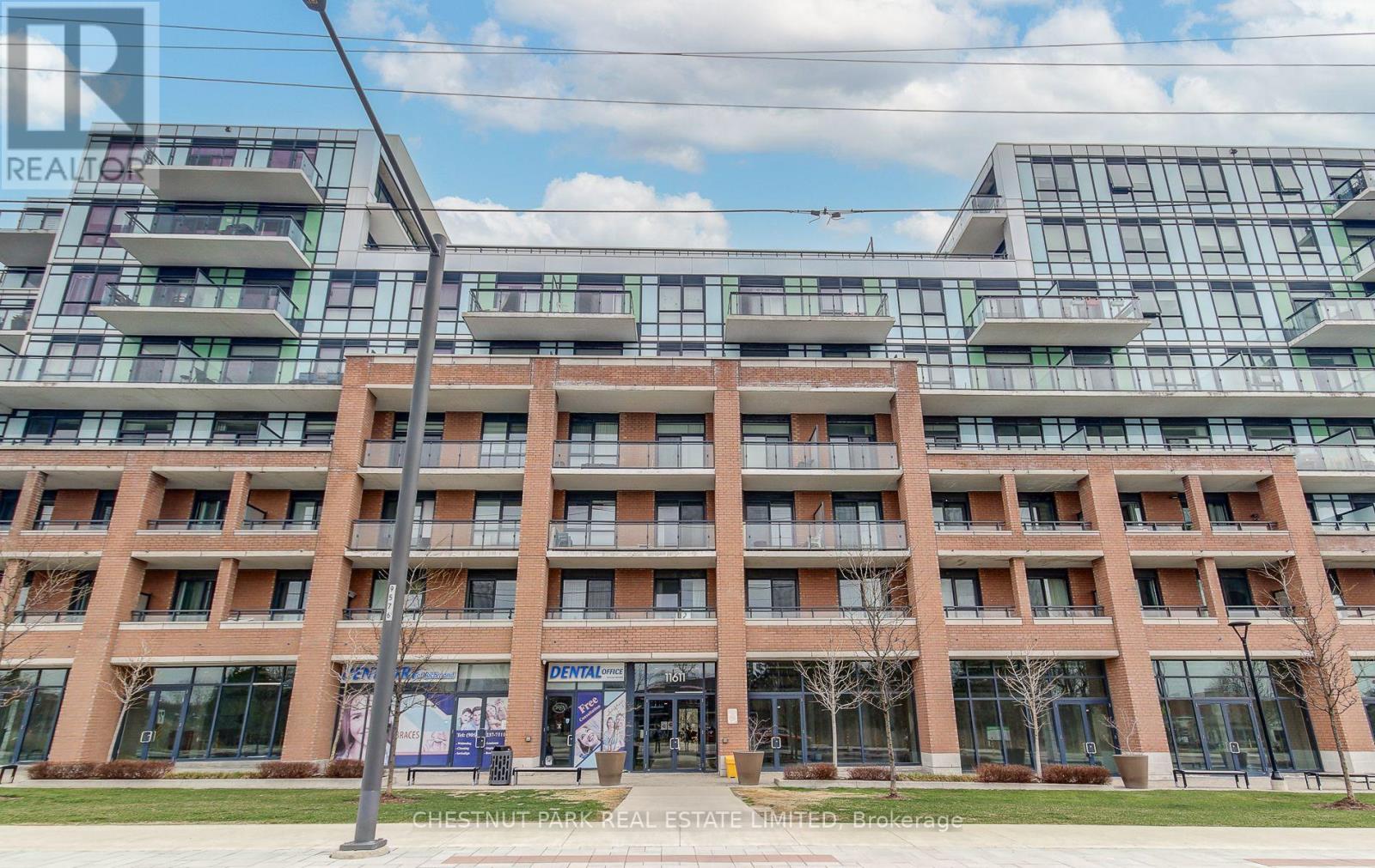 109 11611 Yonge St, Richmond Hill, ON L4E 1G2
