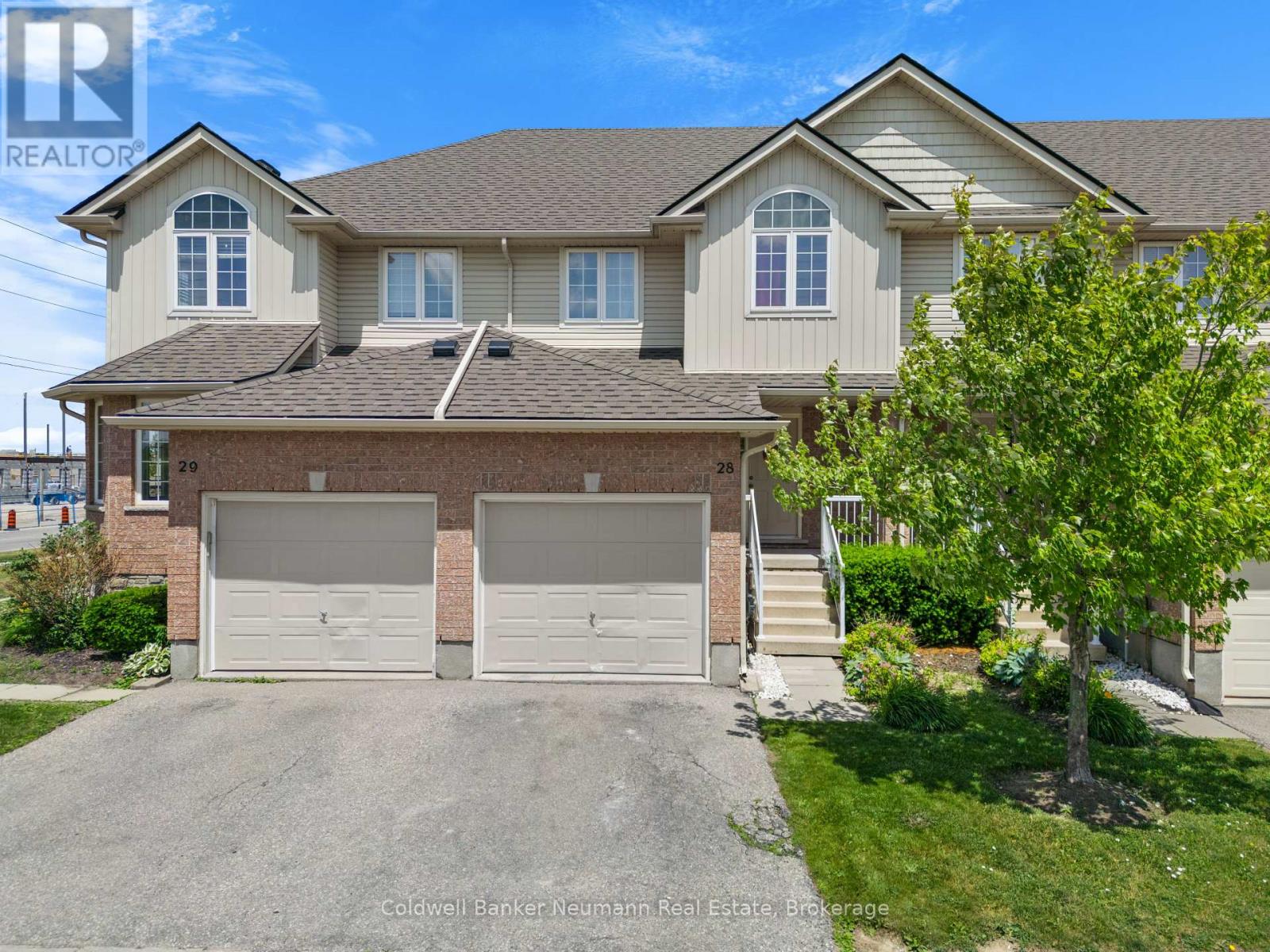 28 361 Arkell Rd, Guelph, ON N1L 1E5