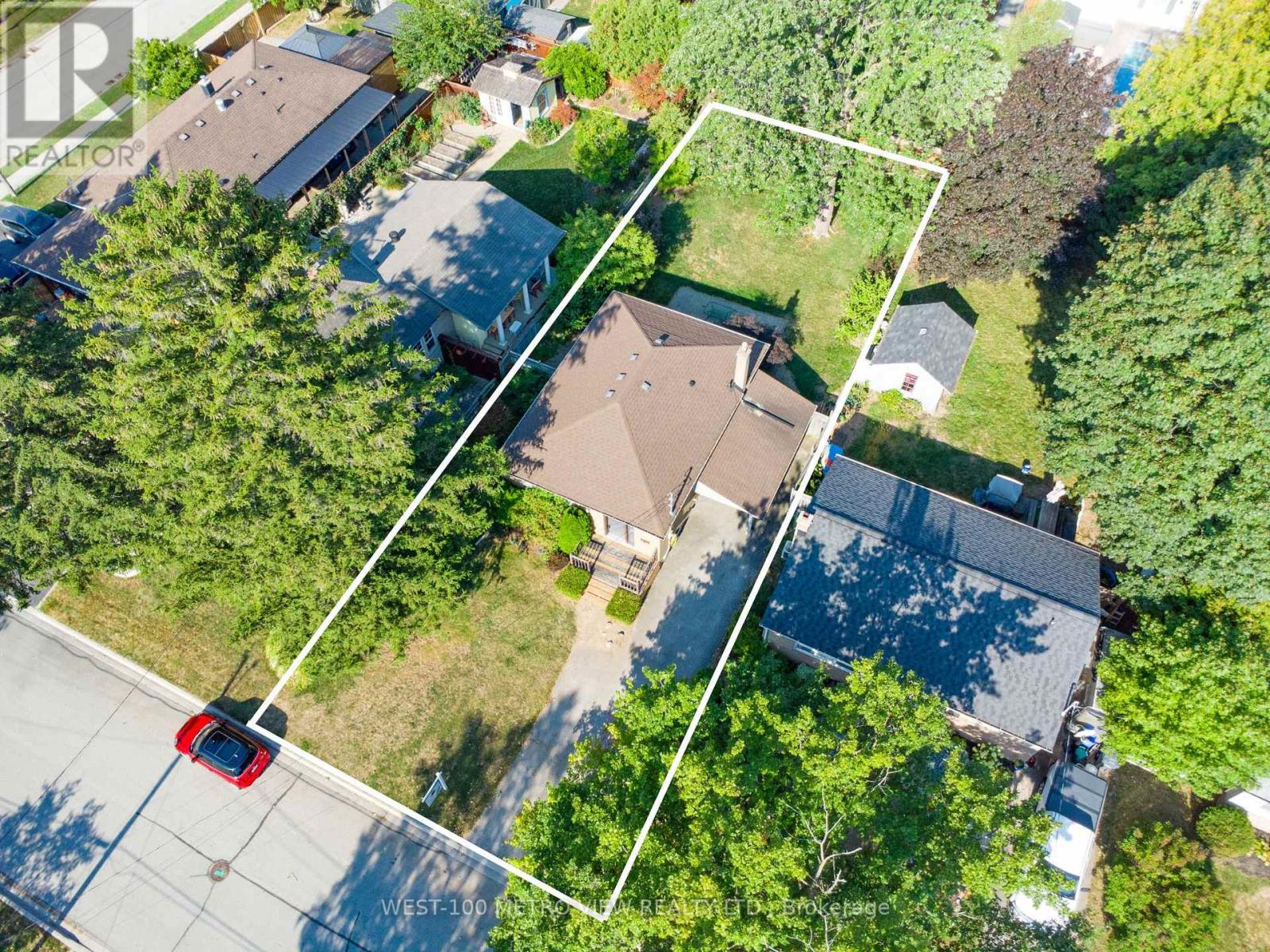 365 George St, Milton, ON L9T 1T2