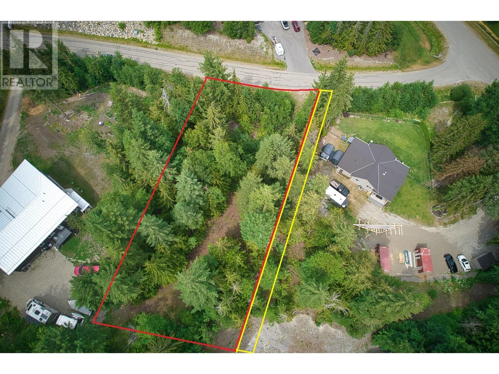 65 Huckleberry Dr, Sorrento, BC V0E 2W1