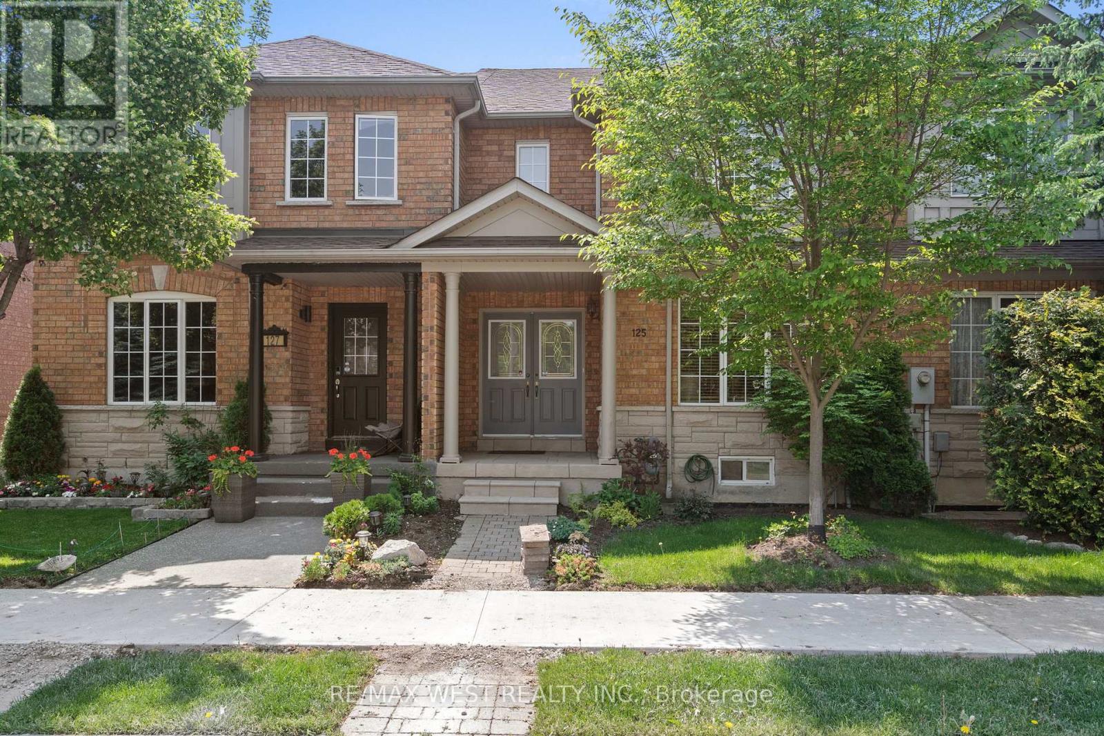 125 Colle Melito Way, Vaughan, ON L4H 1V4