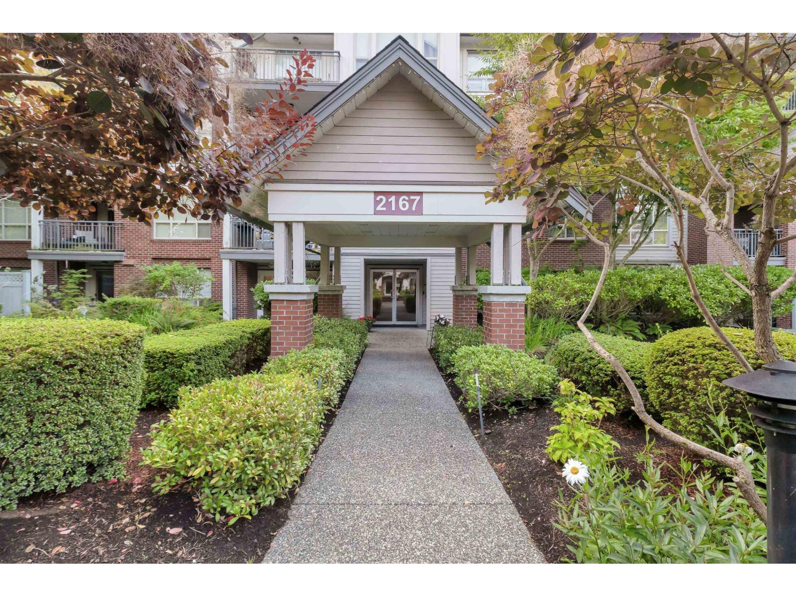 2167 152 Street Unit 103, Surrey, BC V4A 4P1