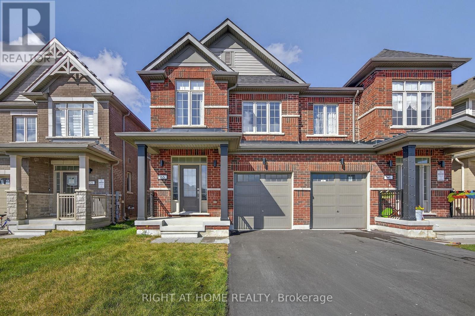 86 W Oak Trl, Barrie, ON L9J 0K8