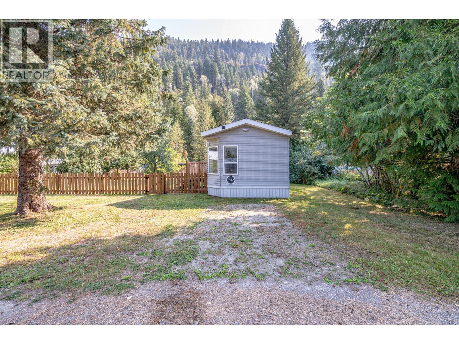 1345 Airport Rd, Salmo, BC V0G 1Z0