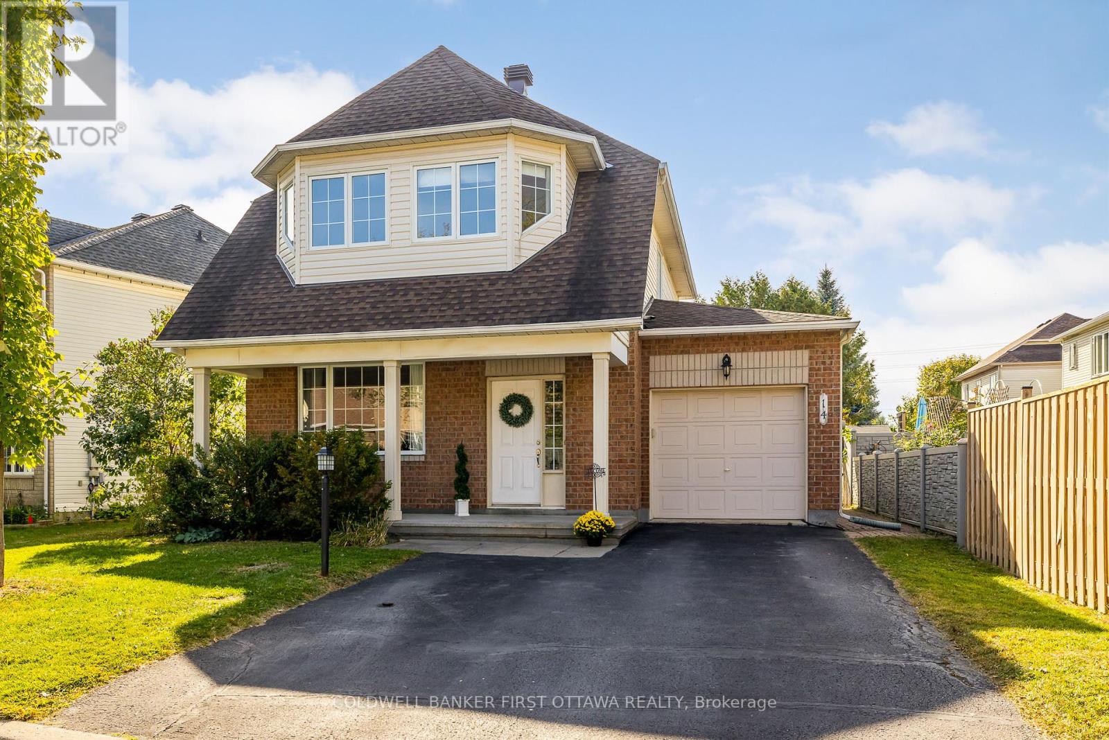 14 Vistapointe Dr, Ottawa, ON K2G 6N5