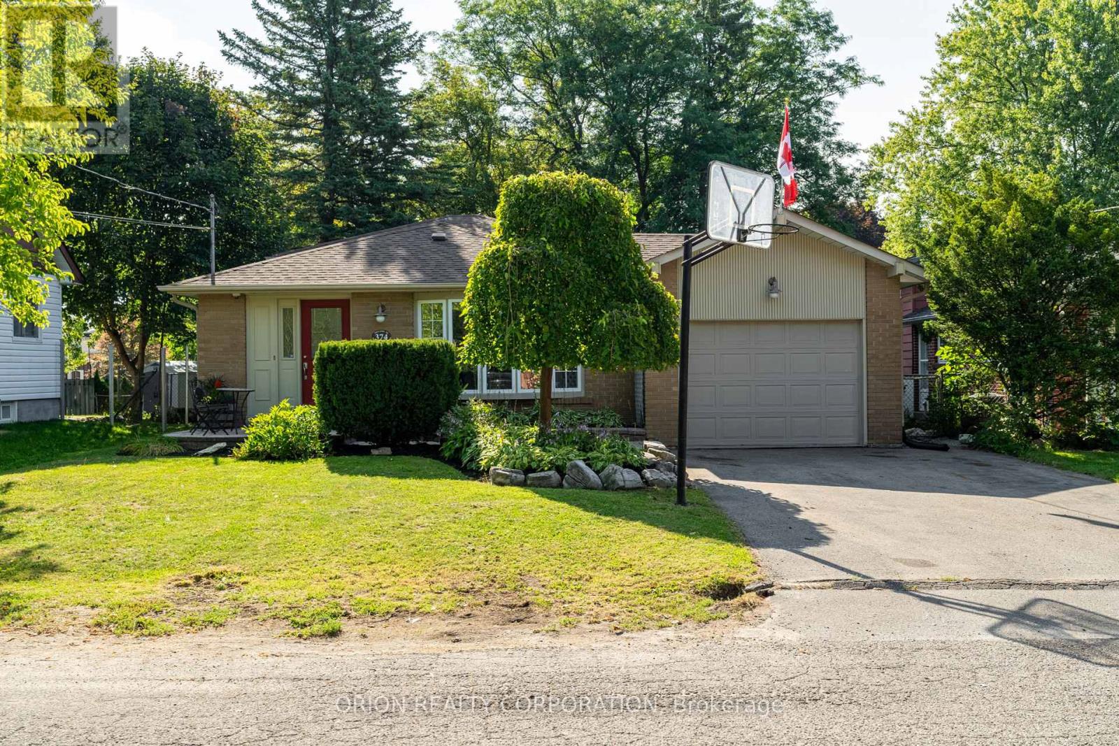 374 Boyer St, Whitchurch-stouffville Stouffville, ON L4A 7V8