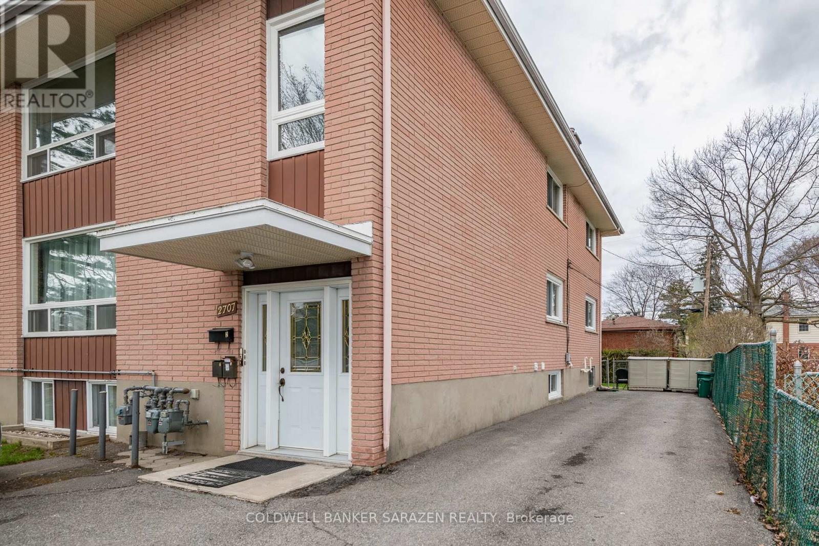 2707 Priscilla St, Ottawa, ON K2B 7E1