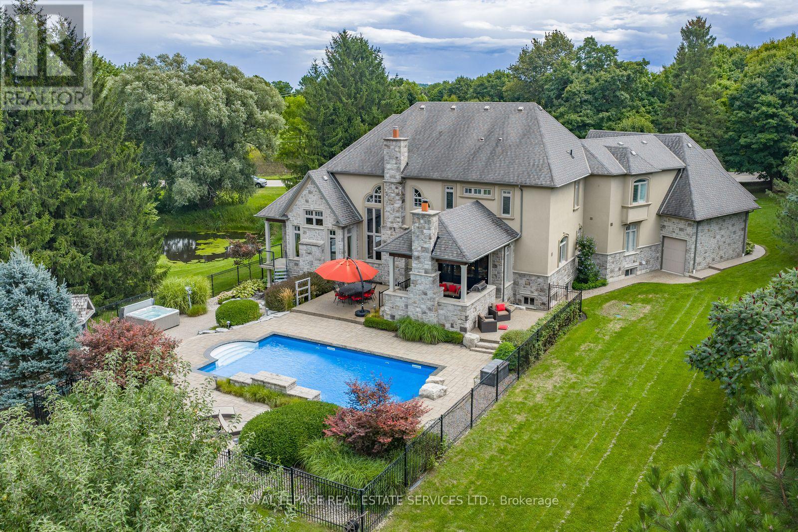 2319 Kilbride St, Burlington, ON L7P 0H7