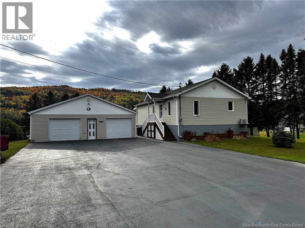 1000 Basiley Rd, Saint-jacques, NB E7B 2A2