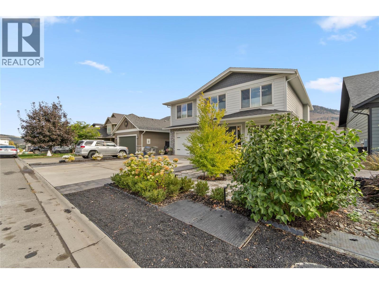 821 Woodrush Dr, Kamloops, BC V2B 0E3