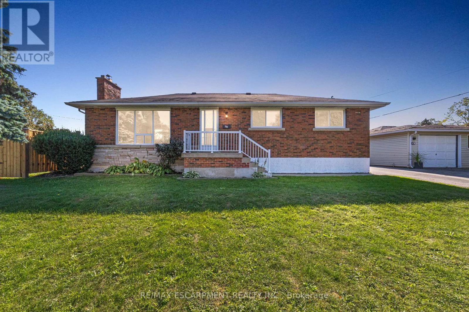 131 Sanatorium Rd, Hamilton, ON L9C 1Y9