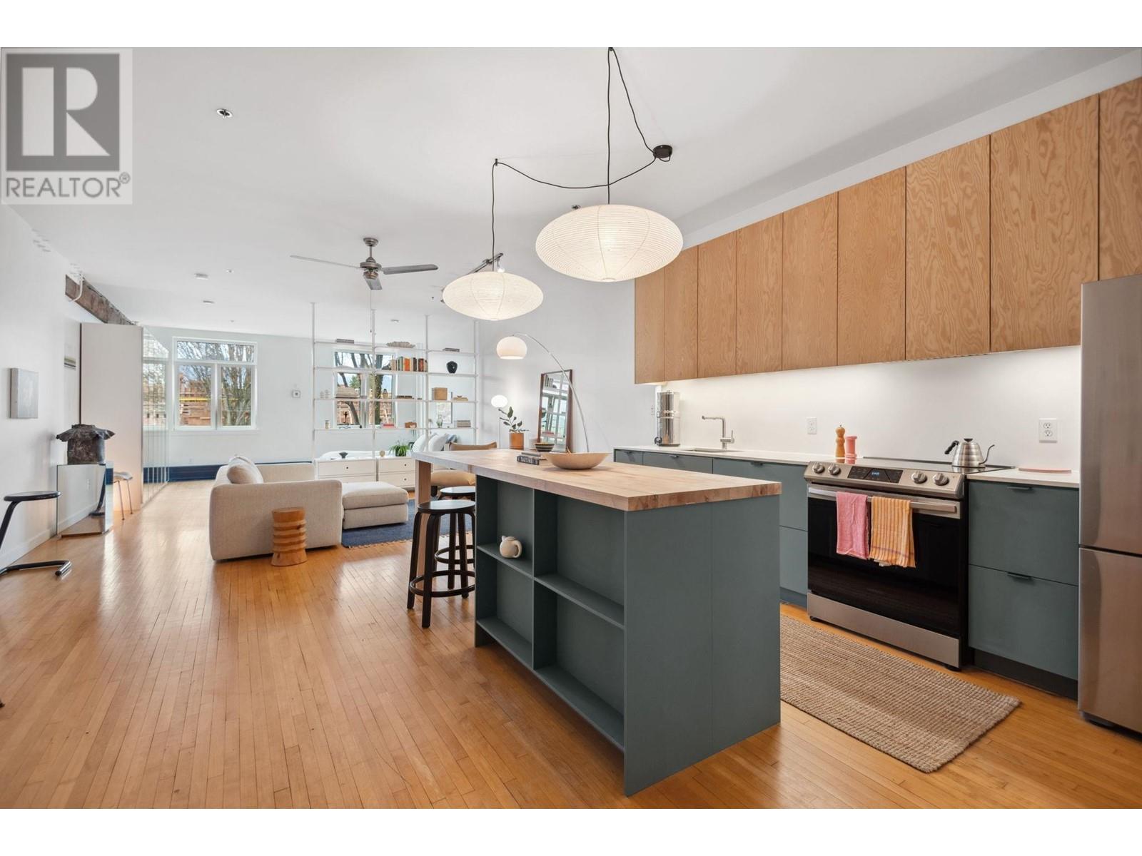 2556 E Hastings Street Unit 209, Vancouver, BC V5K 1Z3