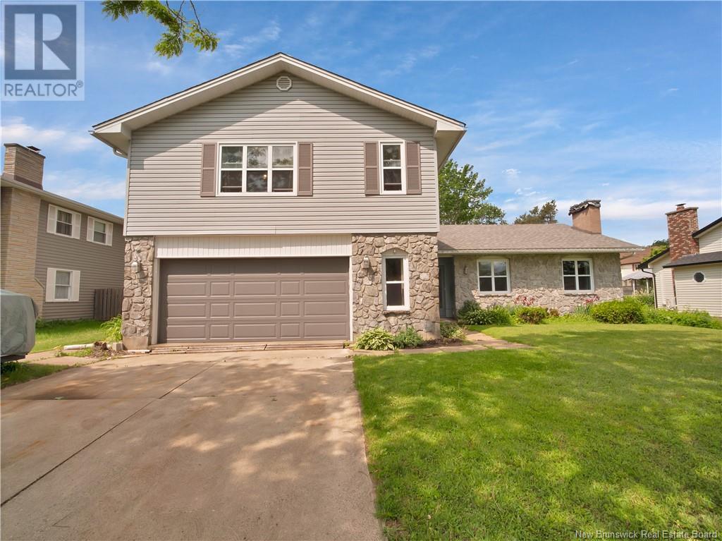 35 Grindstone Dr, Riverview, NB E1B 4A1